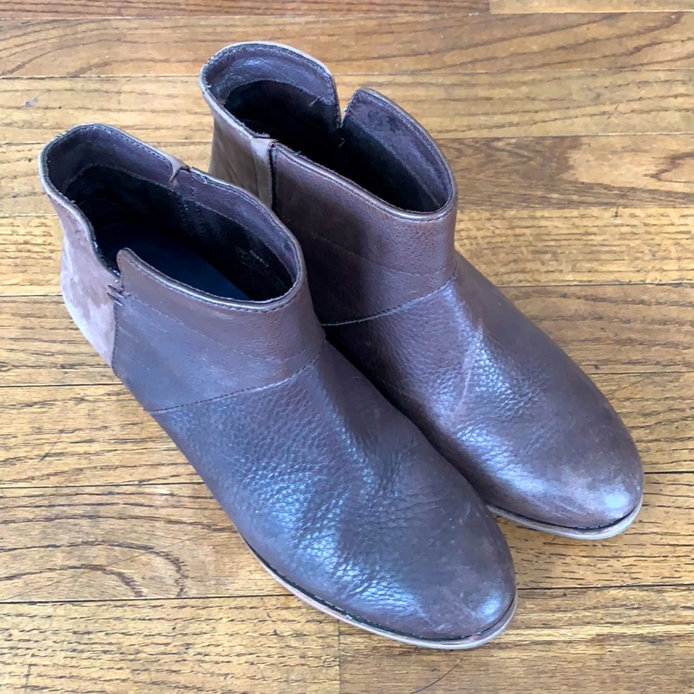Emu size 8.5 brown leather wedge boots